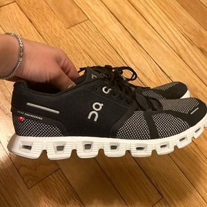 Womens On Cloud Cloud 5 Sneakers